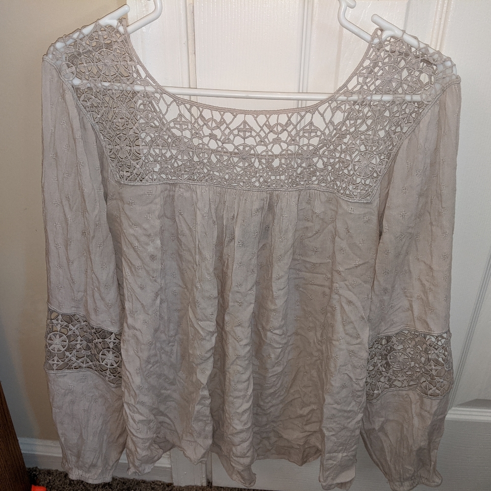 Cream Flowy blouse